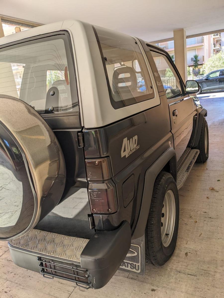 DAIHATSU - Feroza - 1.6i Resin-top Full-Time DX