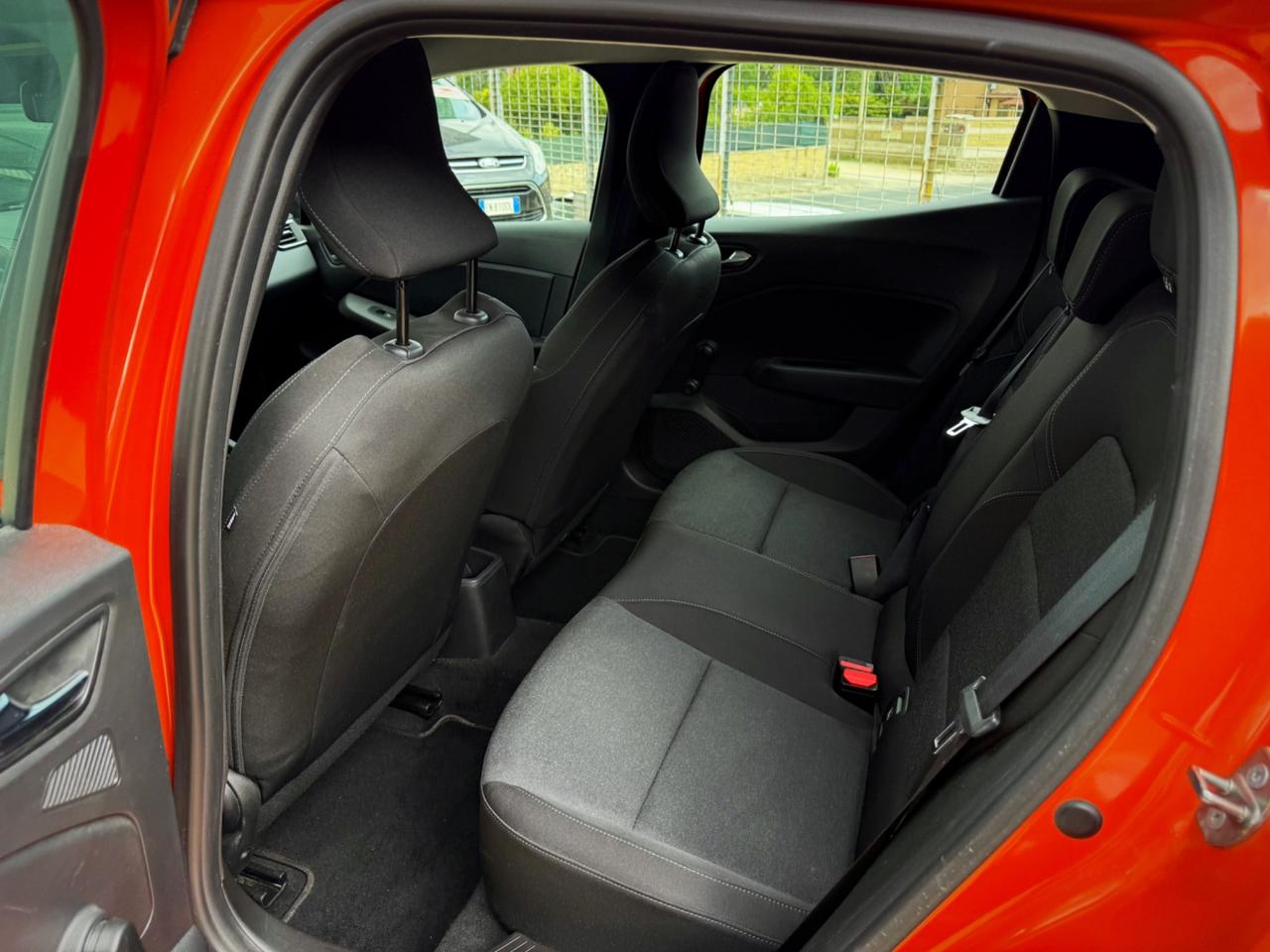 Renault Clio SCe 65 CV 5 porte Equilibre Garanzia 12 Mesi