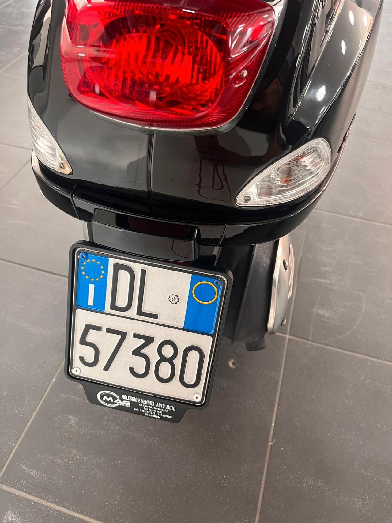 Piaggio Vespa 125 S