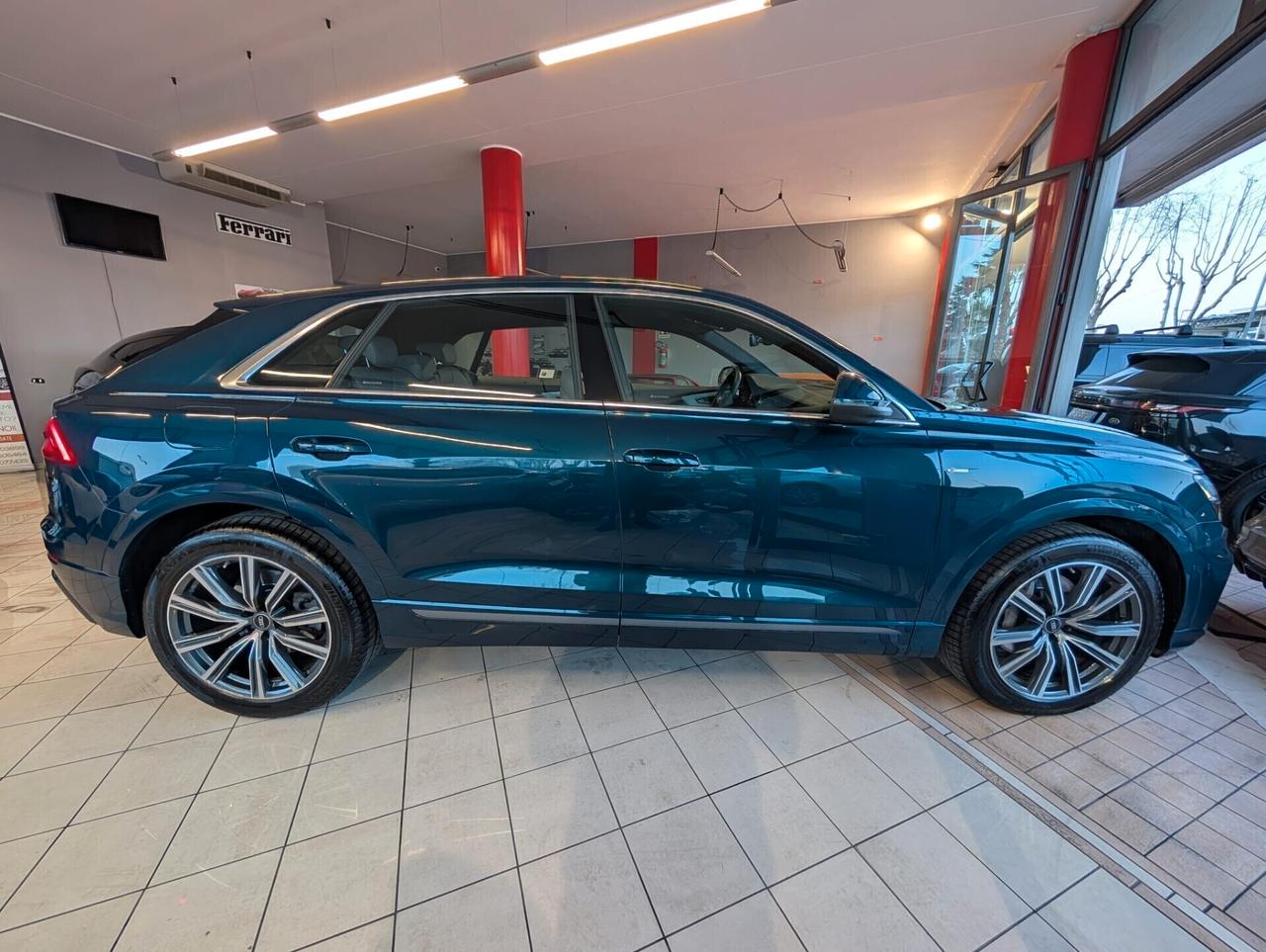 Audi Q8 45 TDI quattro 3.0 diesel S-LINE IVA ESPOSTA