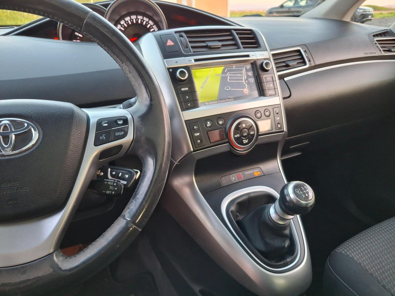 Toyota Verso 1.6 D-4D Style 7 Posti-TETTO-NAVIGATORE--