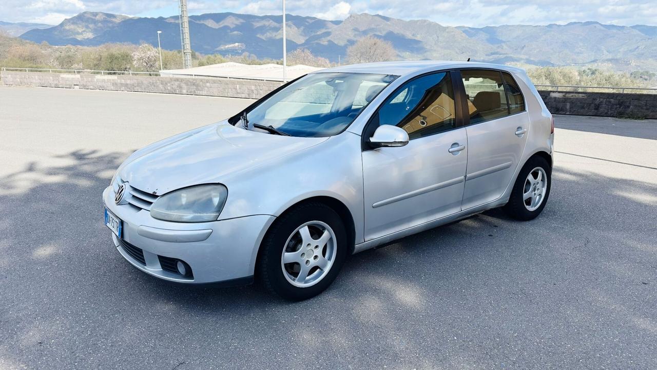 Volkswagen Golf 1.9 TDI 5p