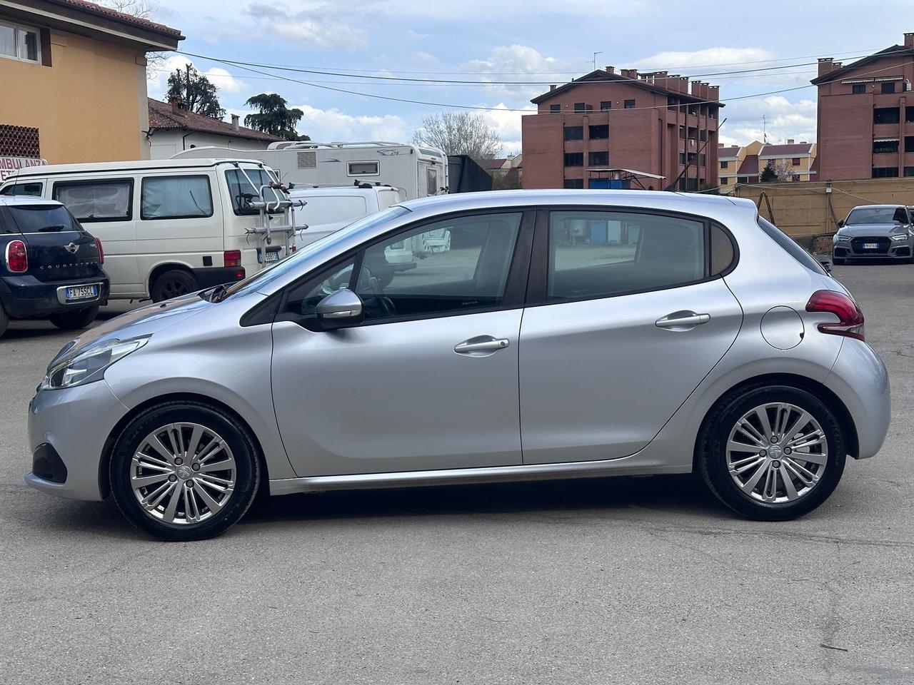 Peugeot 208 PureTech 82 5 porte Allure solo 103mila km