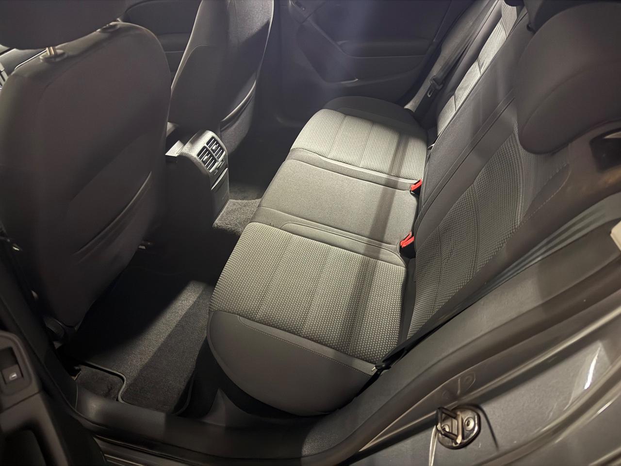 Volkswagen Golf 1.6 5p. Highline BiFuel