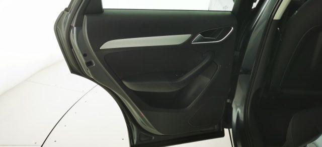 AUDI Q3 2.0 TDI 120 CV Business