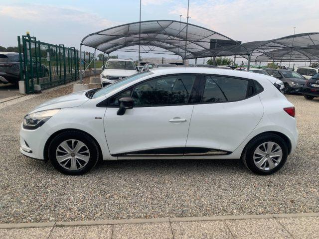 RENAULT Clio TCe 12V 75 CV 5 porte Moschino Intens