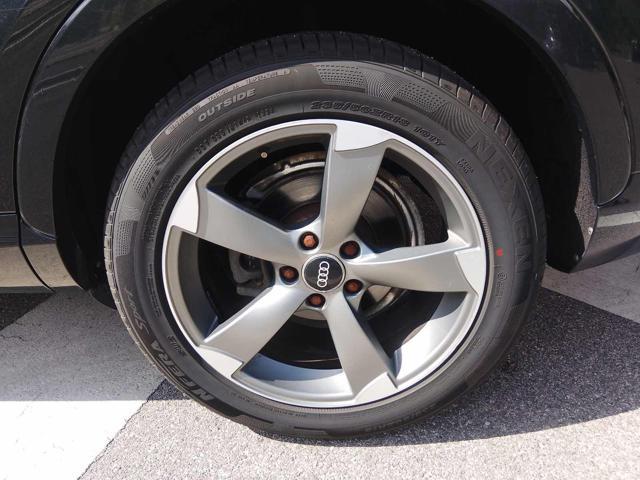 AUDI Q3 2.0 TDI quattro Business
