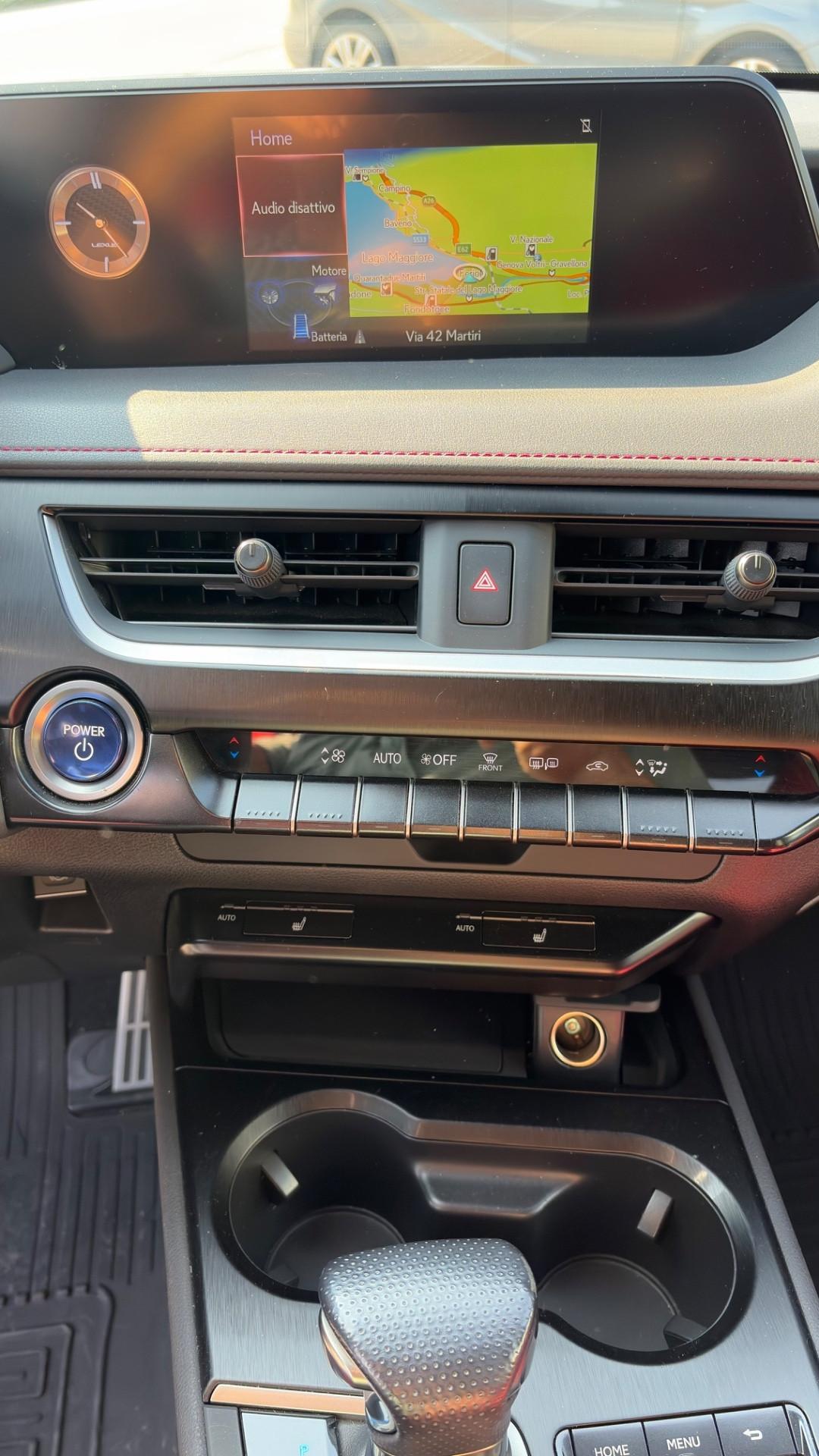 Lexus UX 250h ***** F-SPORT ****** 4WD ******* 4X4 *******