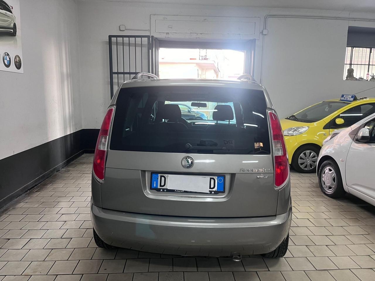 Skoda Roomster 1.2 GPLine garantita 2010