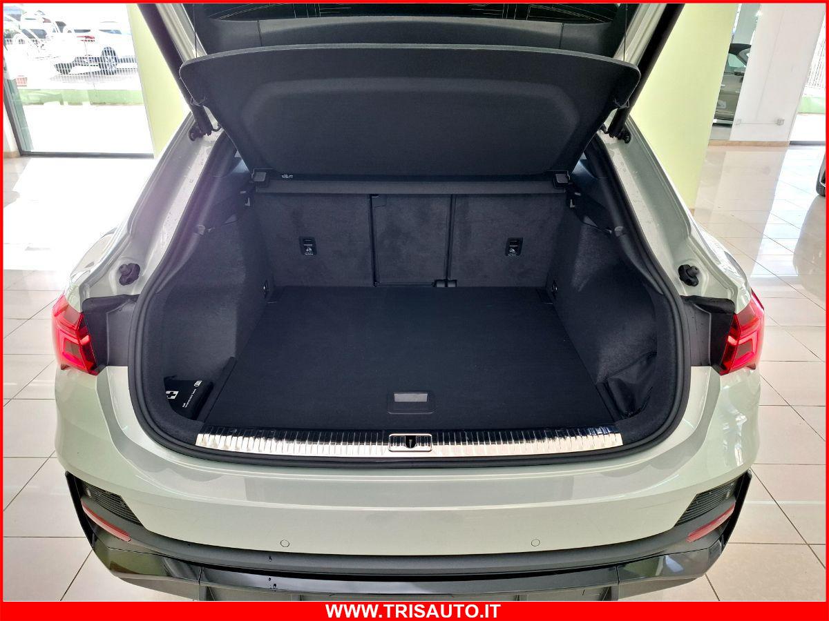 AUDI Q3 SPB 40 2.0 TDI S-Tronic Quattro S-Line Black Identity (TETTO PANORAMICO APRIBILE)