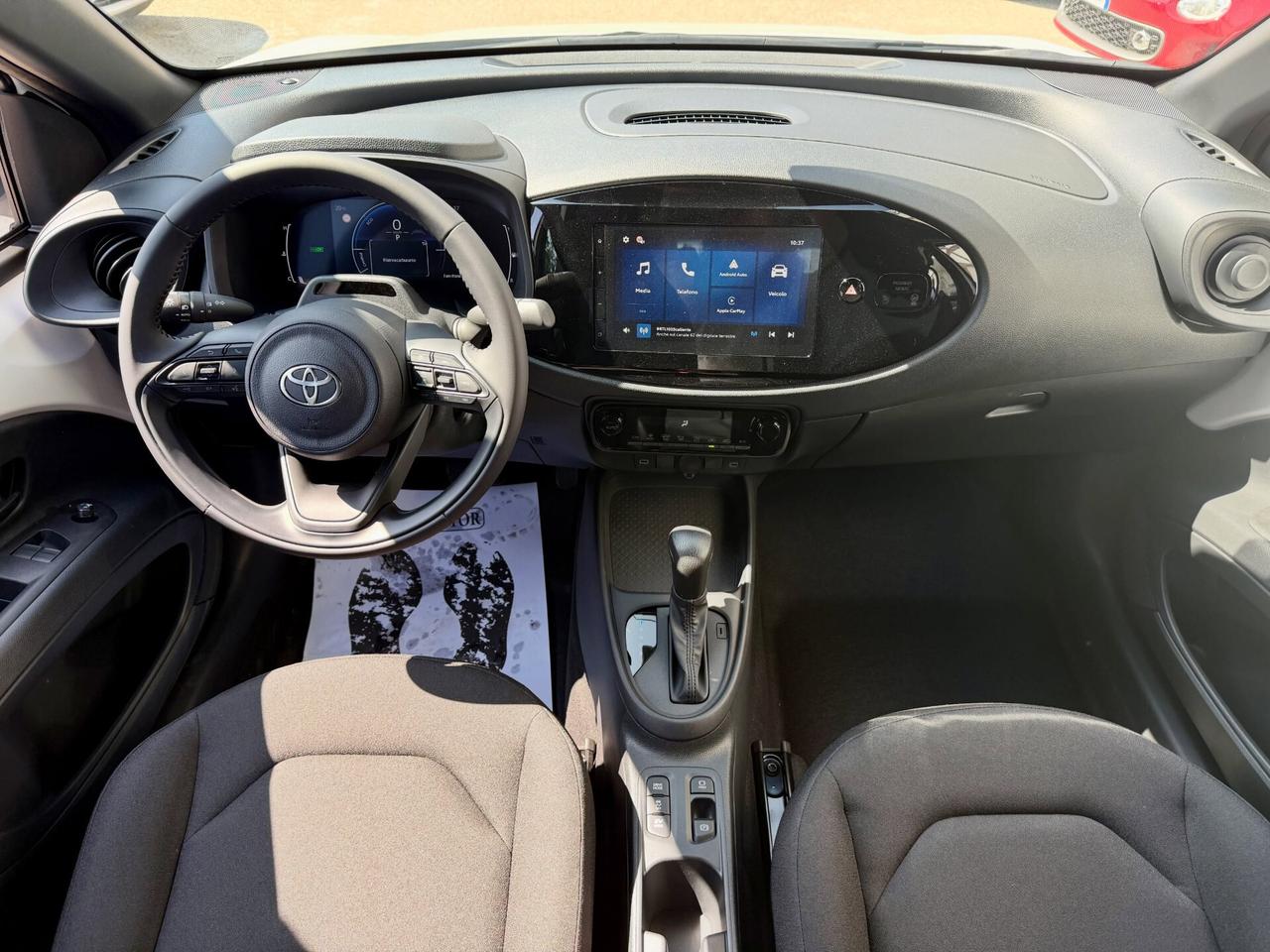 TOYOTA AYGO X FULL HYBRID