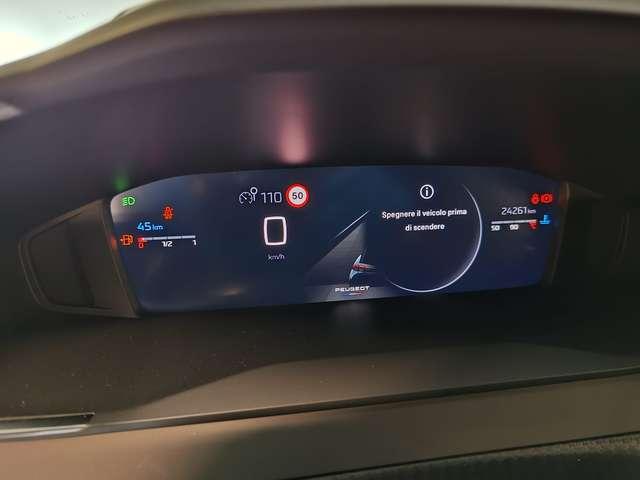 Peugeot 2008 1.2 100cv Allure + Navi + Key Less + Camera 360