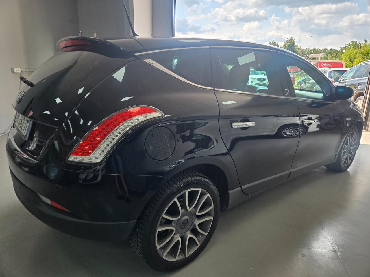 Lancia Delta 1.6 MJT DPF Selectronic Argento