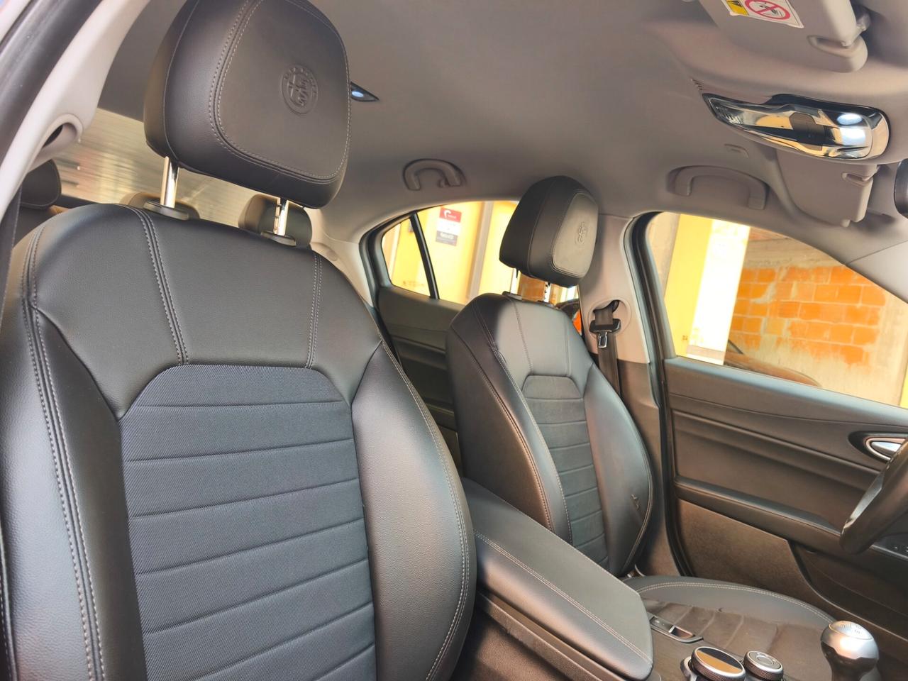 Alfa Romeo Giulia 2.2d 180 CV Manuale PROMO