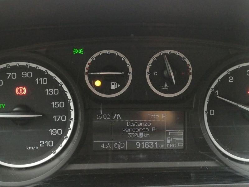 Lancia Ypsilon 0.9 t.air Elle ecochic metano 80cv 1°PROP