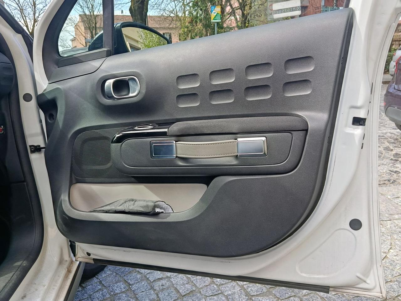 Citroen C3 Shine Pack 1.2 PureTech 110 #9985