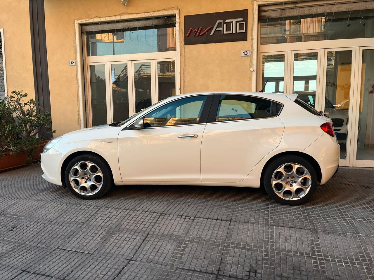 Alfa Romeo Giulietta 1.6 JTDm-2 105 CV Distinctive