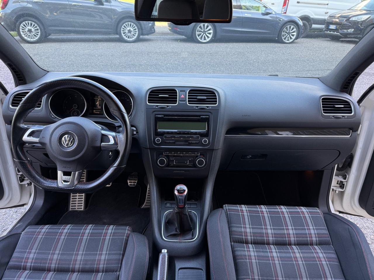 Volkswagen Golf GTI 2.0 TSI 3p.