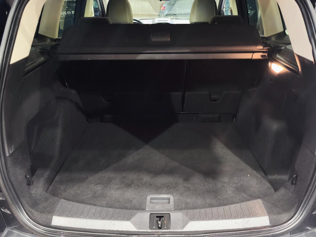 Ford Kuga 2.0 TDCI 120 CV S&S 2WD Titanium