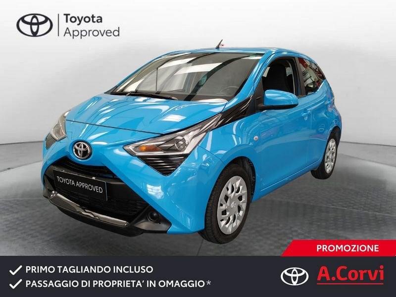 Toyota Aygo Connect 1.0 VVT-i 72 CV 5 porte x-play