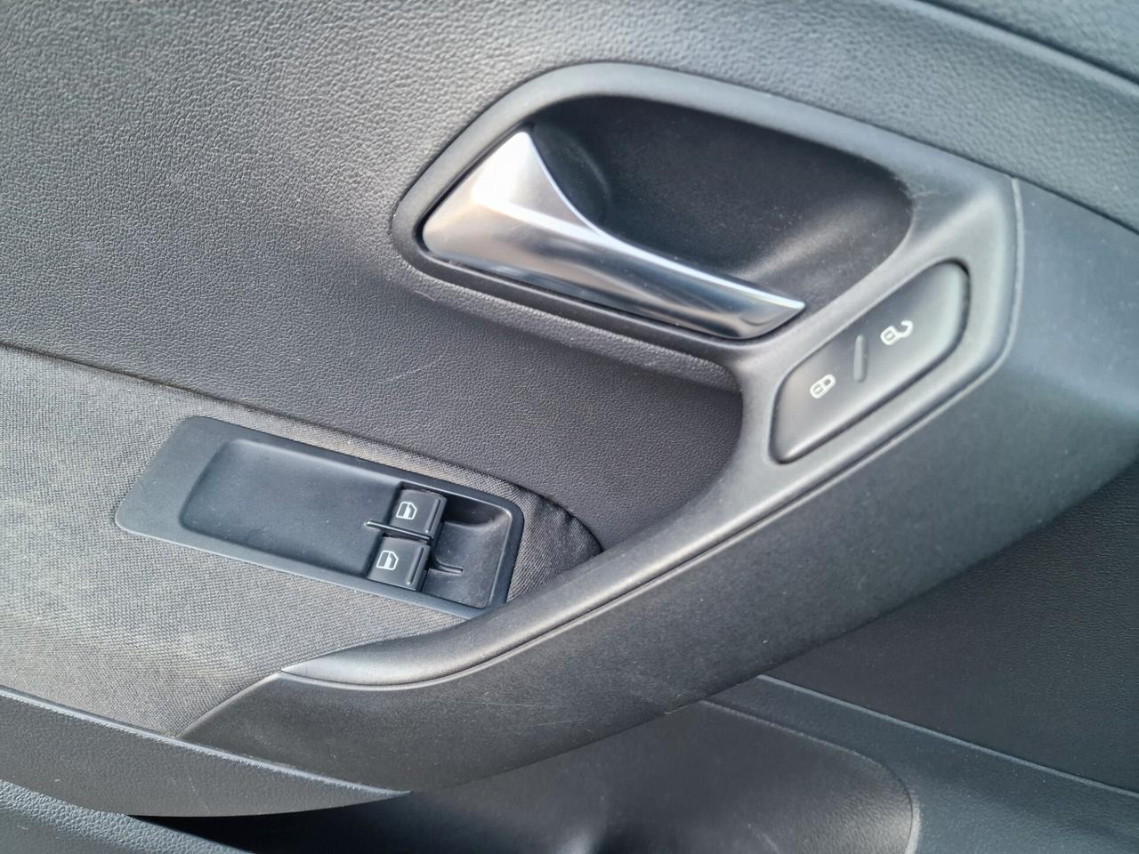 Volkswagen Polo 1.2 70 CV 5p. GPL