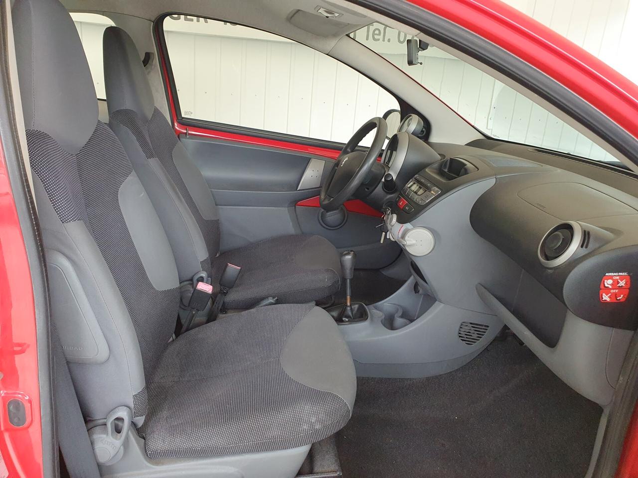 Peugeot 107 1.0 BENZ. - 2008 - KM. 127.000 UNIPRO