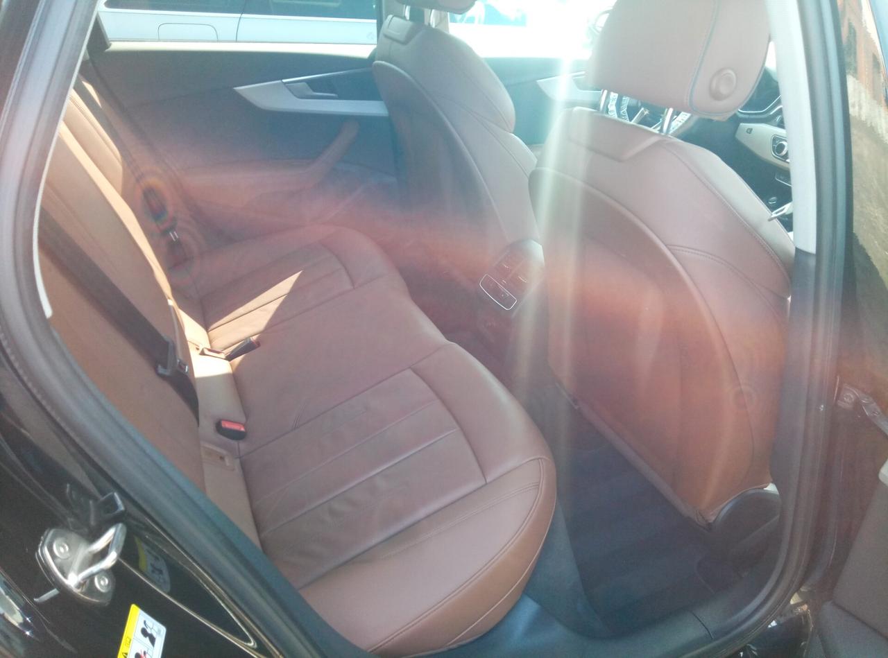 Audi A4 allroad 40 TDI 204 CV S tronic Identity Contrast