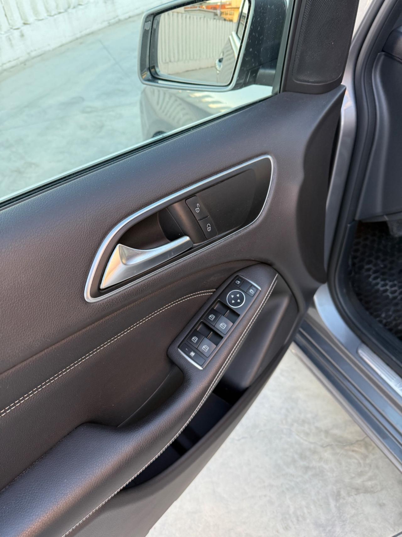 Mercedes-benz B 180 d Automatic Executive