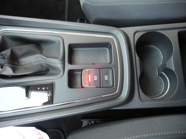 SEAT Leon 1.6 TDI 115cv DSG ST Business -OK NEOPAT.-IVA Det.