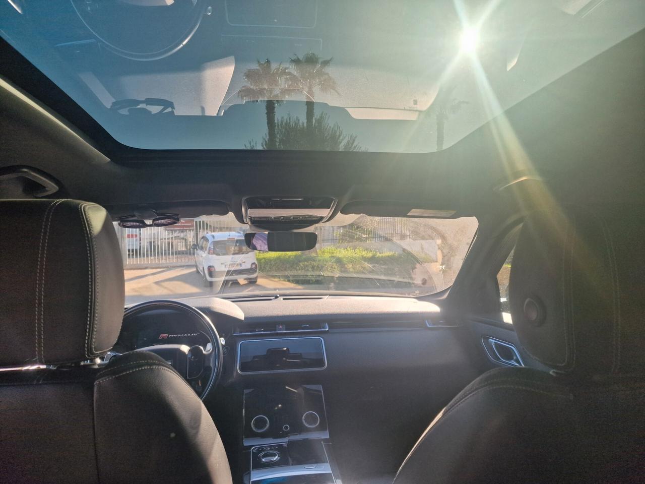 Land Rover Range Velar 3.0D V6 300 CV R-Dynamic HSE