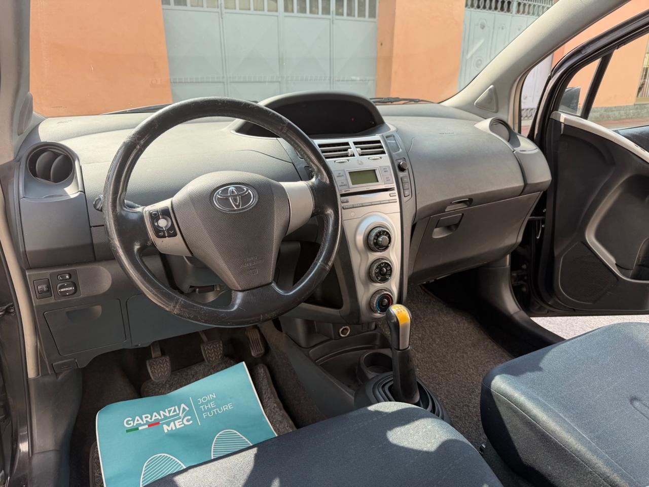 Toyota Yaris 1.0 5 porte