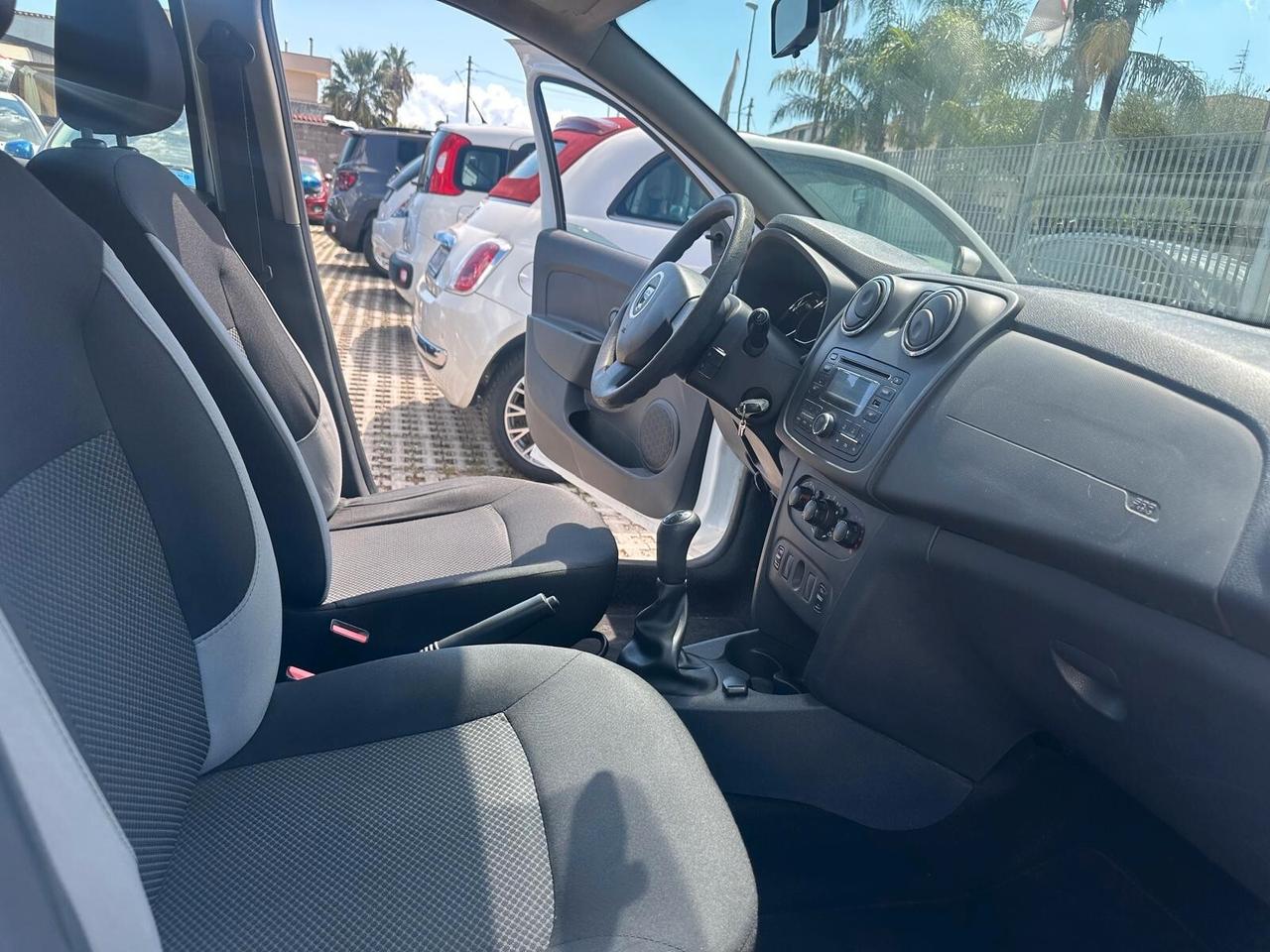 Dacia Sandero 1.2 75CV Ambiance-2014
