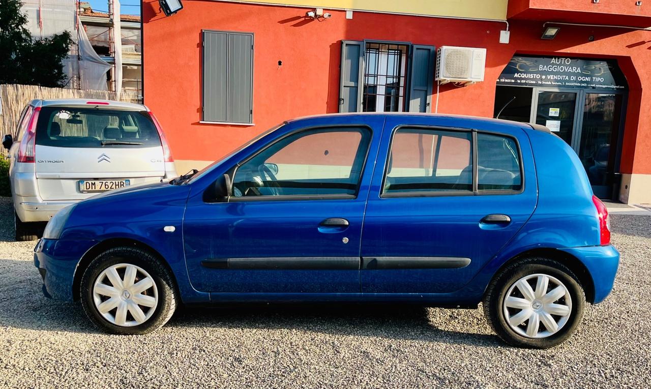 Renault Clio con 69.186km !