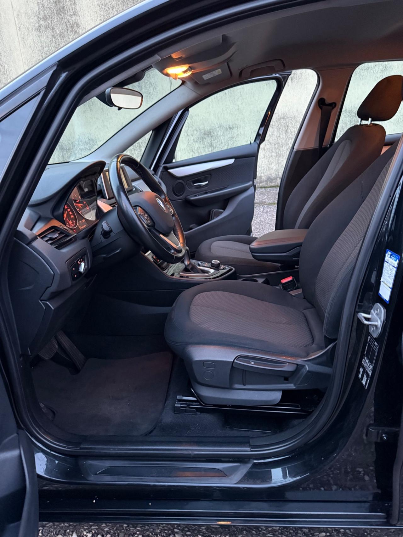 Bmw 2er Active Tourer 218d Luxury