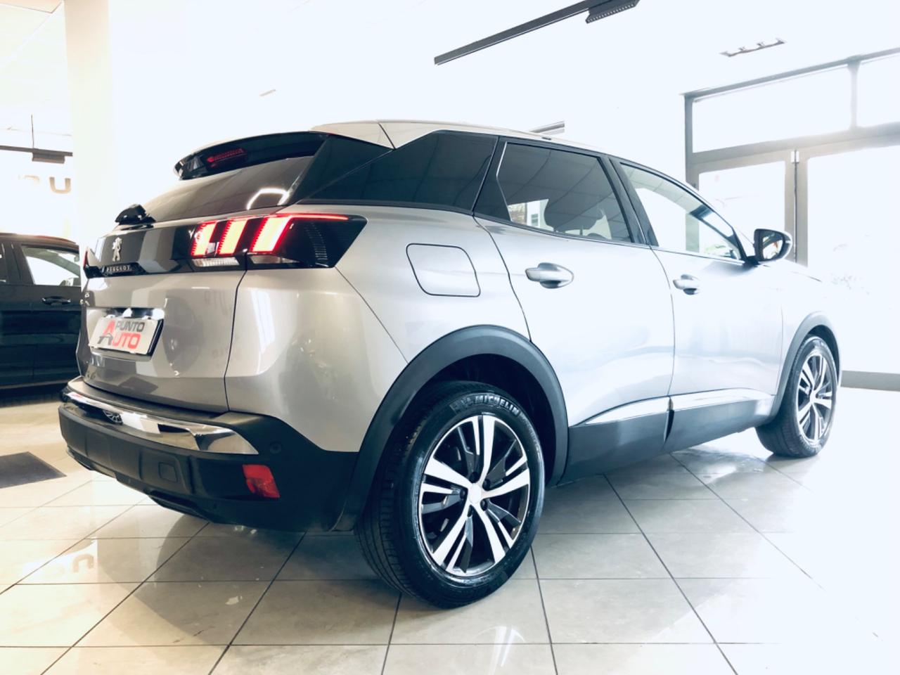 Peugeot 3008 1.5 HDI ALLURE PELLE-TELECAMERA