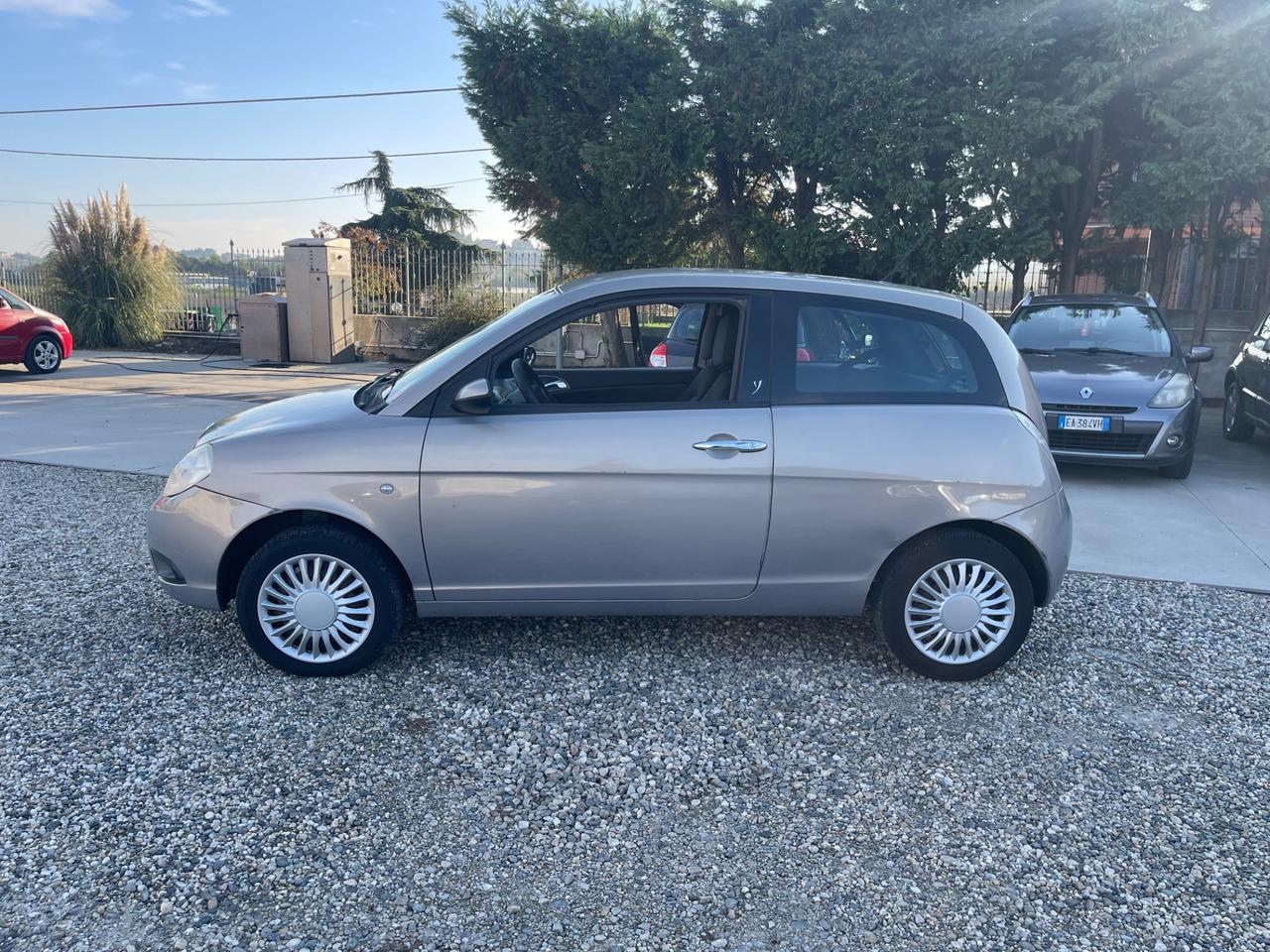 Lancia Ypsilon 1.2 Argento