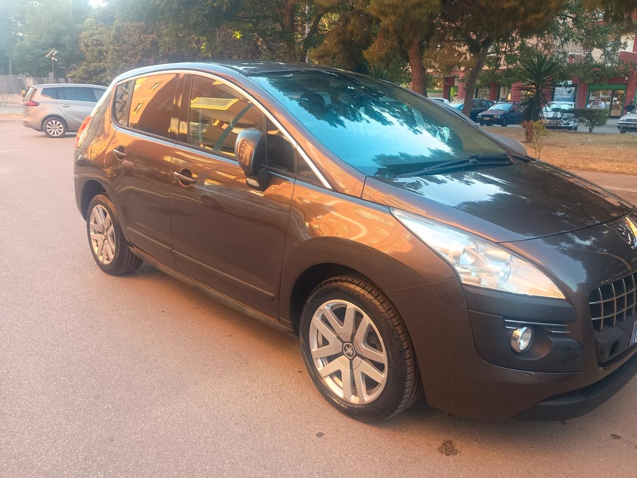 Peugeot 3008 1.6 HDi 115CV Business