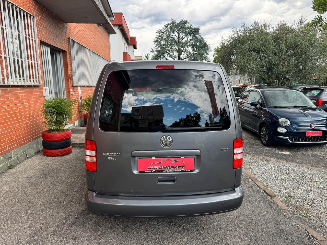 Volkswagen Caddy 1.6 TDI 102 CV DSG 7p. Highline Maxi