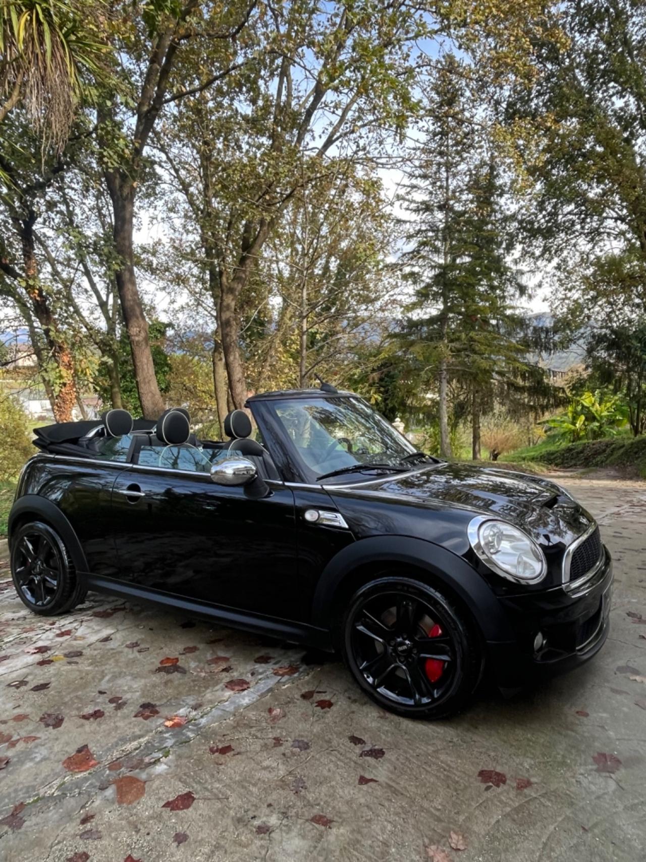 Mini COOPER S R57 CABRIO JOHN COOPER WORKS 211