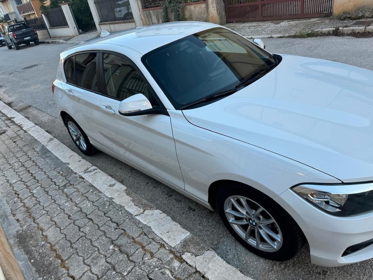 Bmw 118 118d 5p. Urban