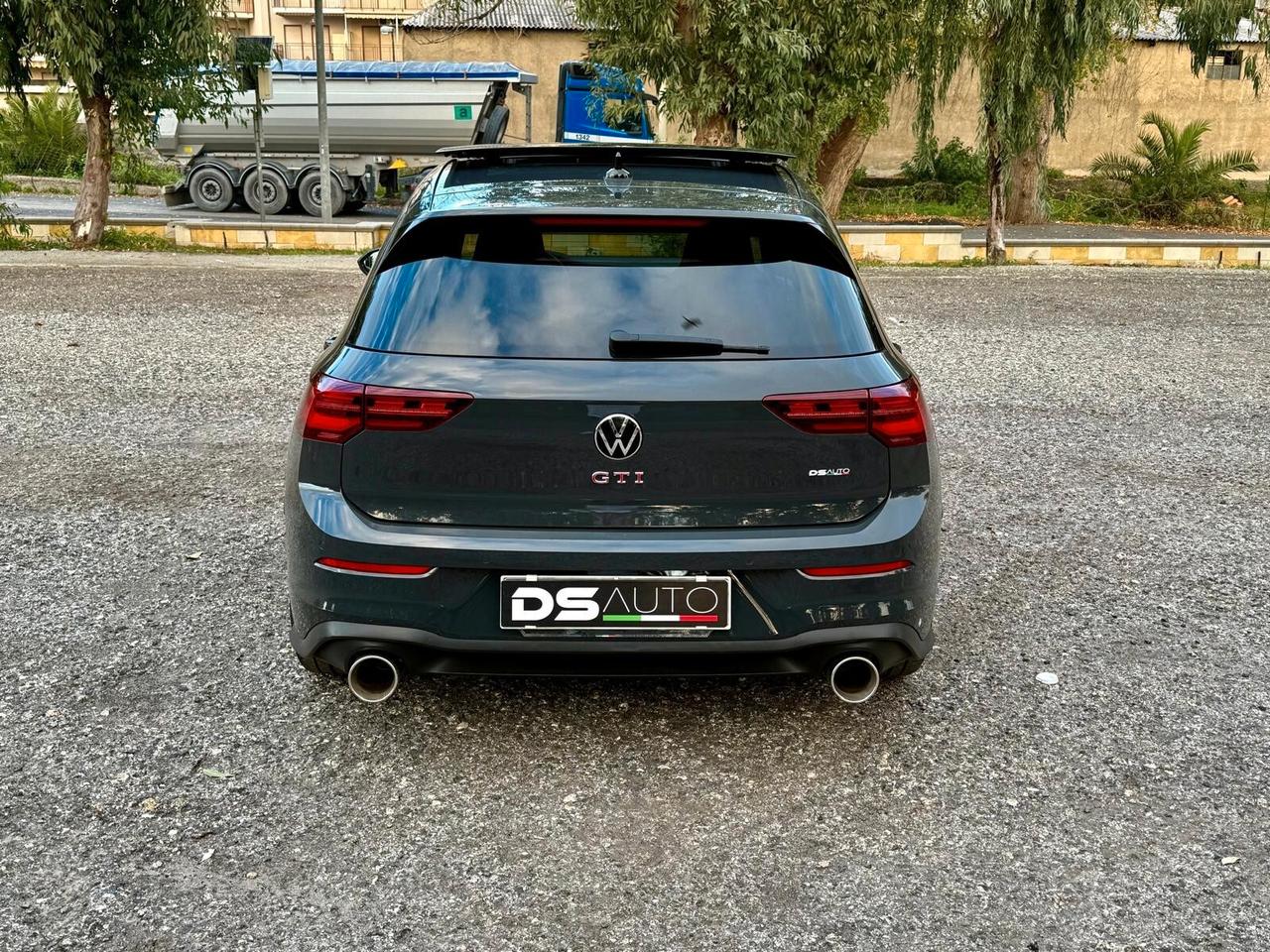 Volkswagen Golf GTI 2.0 TSI DSG