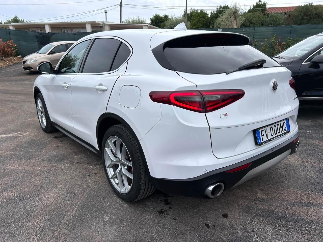 Alfa Romeo Stelvio 2.2 Turbodiesel 210 CV AT8 Q4 Executive
