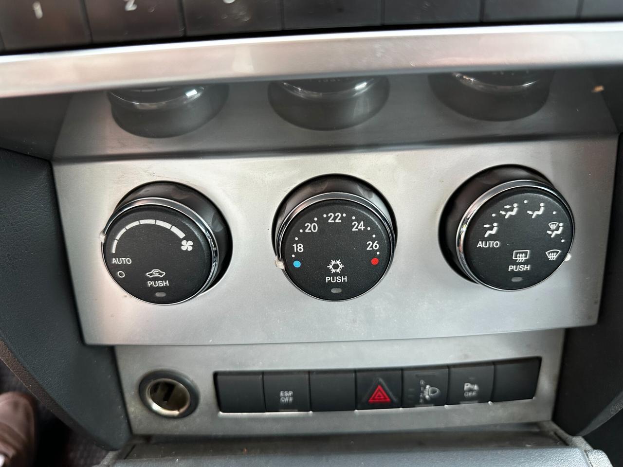Dodge Nitro 2.8 CRD DPF SXT 4WD