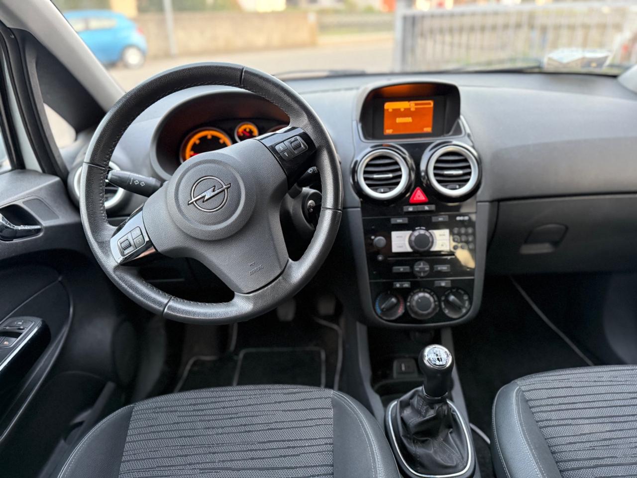 Opel Corsa 1.3 CDTI NEOPATENTATI 2014 UNICO PROP