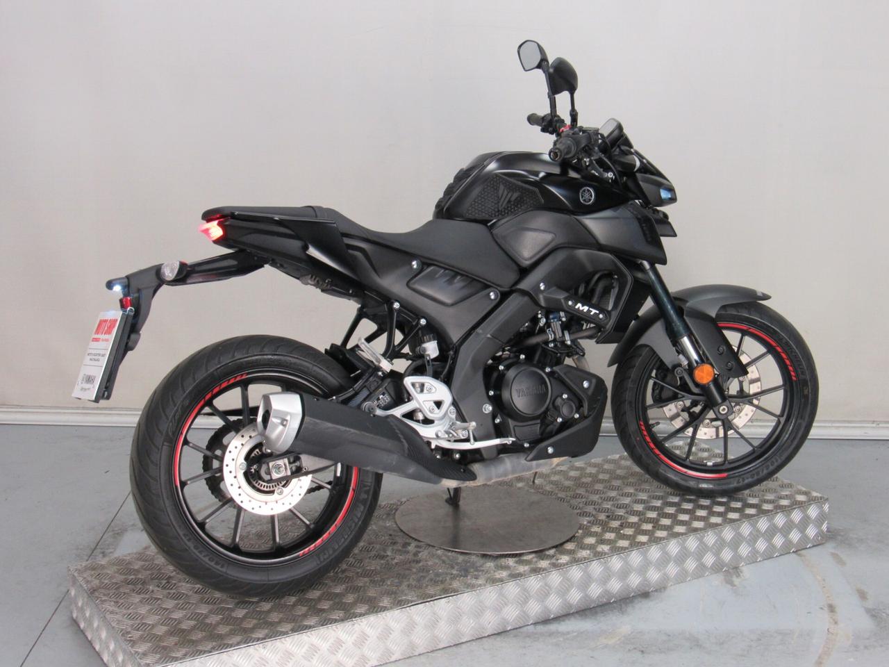 Yamaha MT-125 11 KW PATENTE A1/B