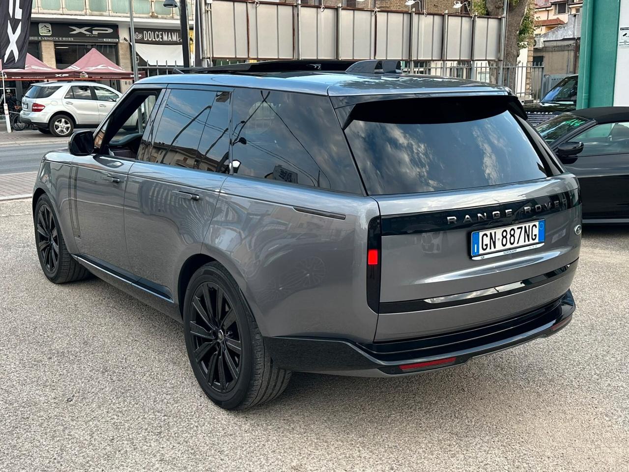 RANGE ROVER AUTOBIOGRAPHY P530 4.4 V8 - IVA - PANO