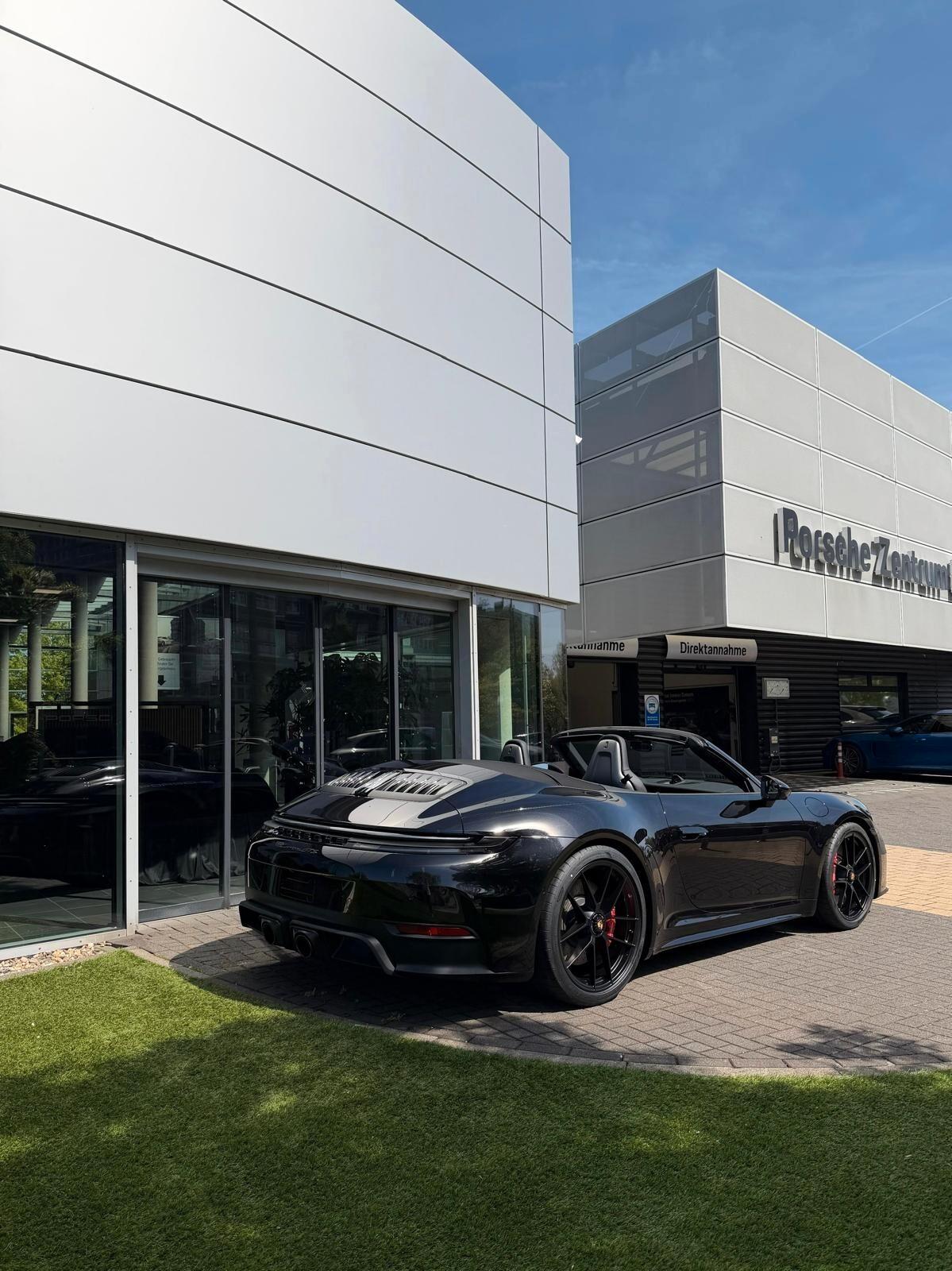 Porsche 911 Carrera GTS Cabrio