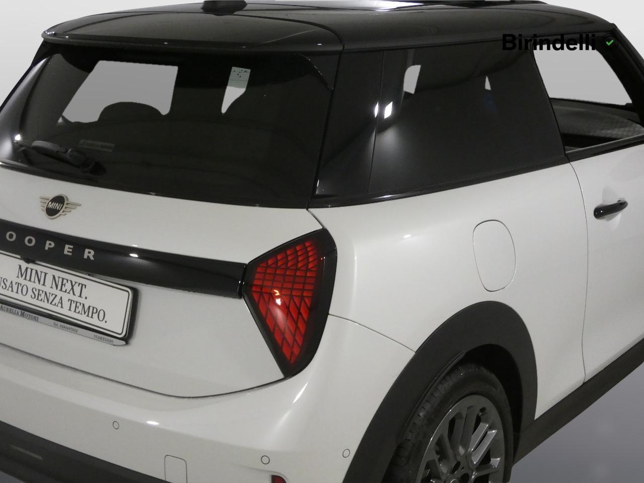 MINI Mini 5ª serie (F66) - Mini Cooper C Favoured