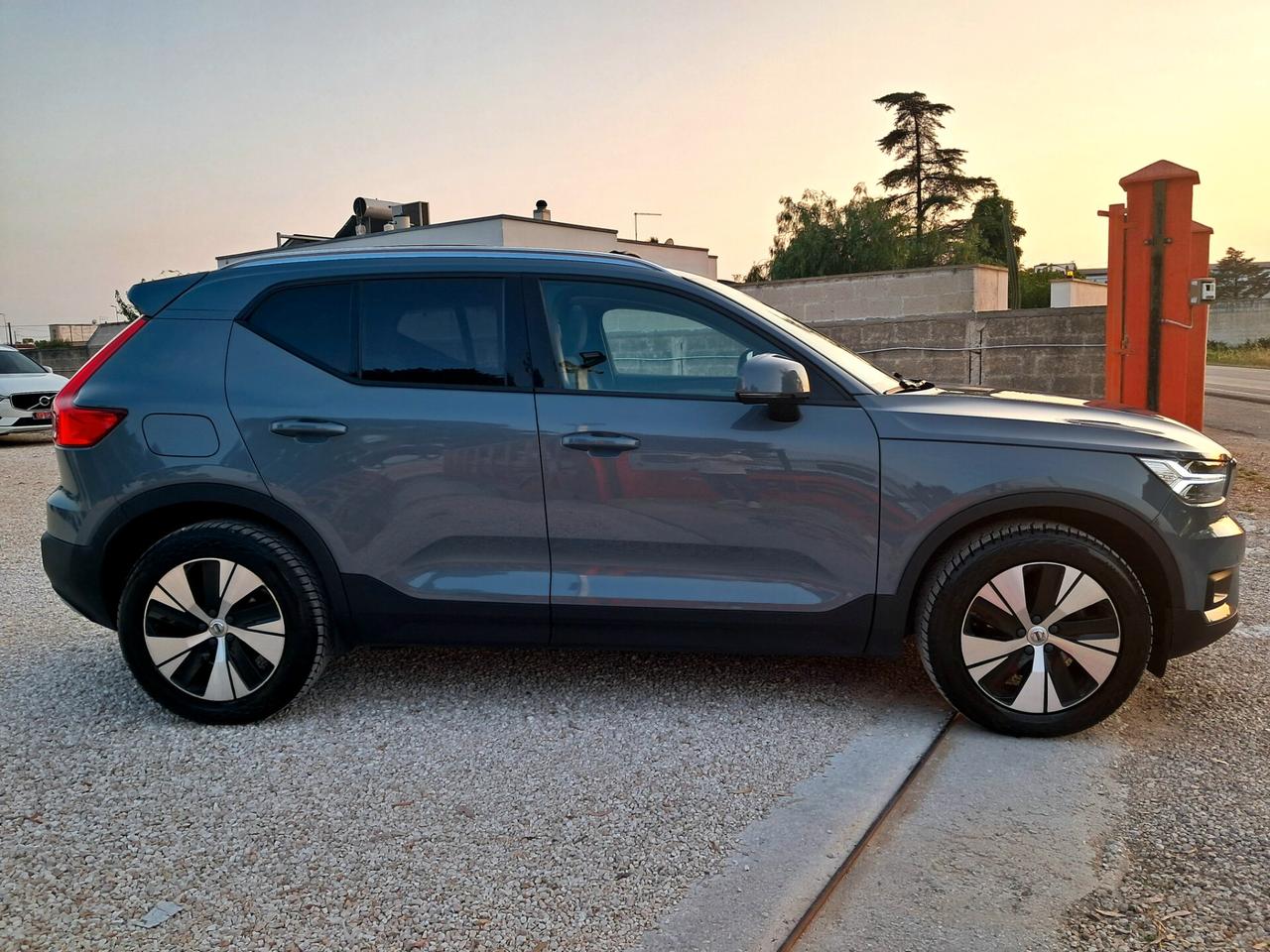 Volvo XC40-2.0-150CV*TETTO*CAM360°*LED*NAVI