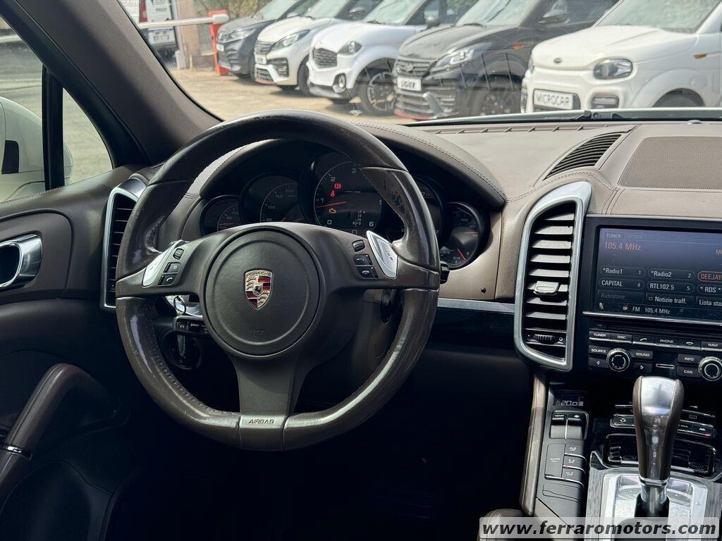 PORSCHE CAYENNE TETTO PANORAMICO A SOLI 219 EURO AL MESE